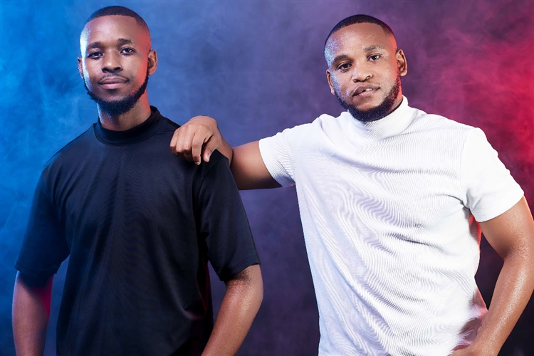 Christmas Carol with Dual M